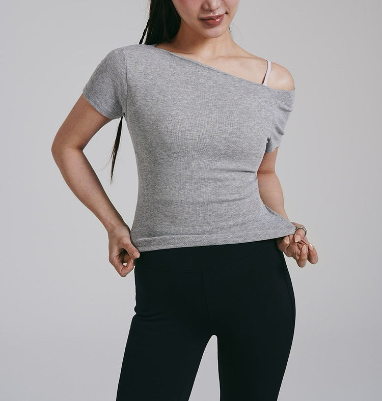 Unbalance Off-Shoulder Short Sleeve