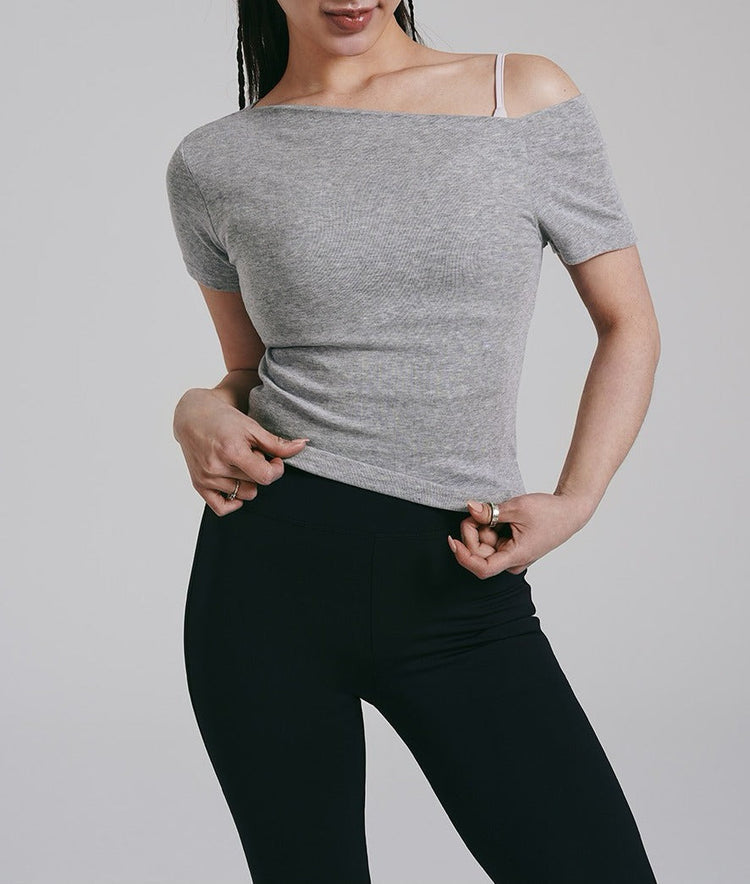 Unbalance Off-Shoulder Short Sleeve