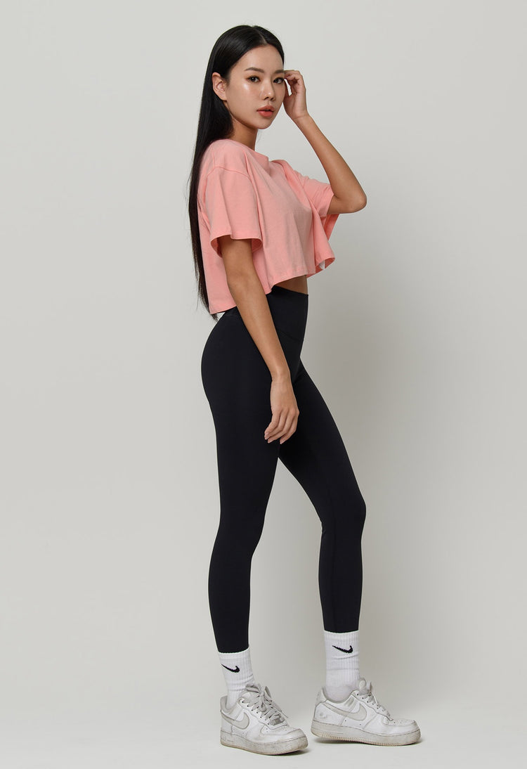 Conch Wear Hadid Basic Crop Top