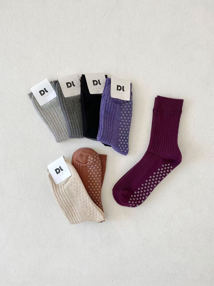 Lucia Crew Grip Socks