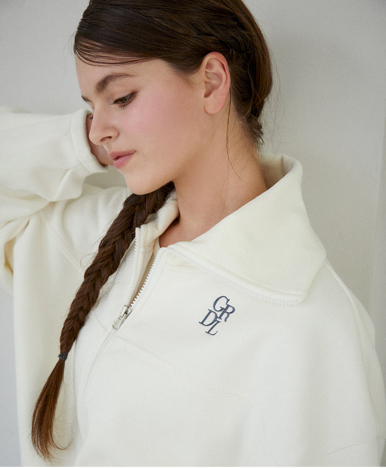 Soft Pin-tuck Crop Fluff Zip-Up