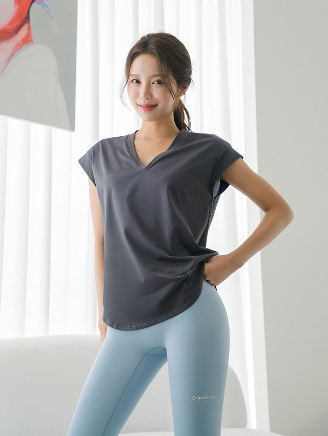 NT737 Edge V-neck Sleeveless T.ee